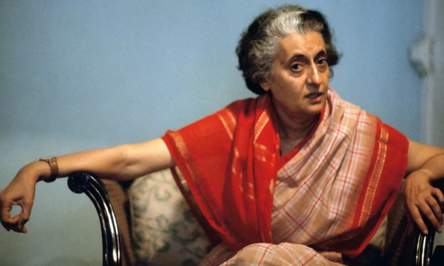 അധികാര മോഹിയായ ഇന്ദിര