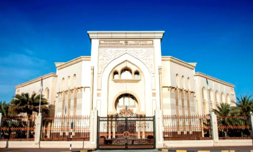 ഷാ​ർ​ജ​യി​ൽ പു​തി​യ നി​ക്ഷേ​പ​ക​ർ​ക്ക്​ ഒ​രു ദി​വ​സ​ത്തി​നു​ള്ളി​ൽ​ വാ​ണി​ജ്യ ലൈ​സ​ൻ​സ്​