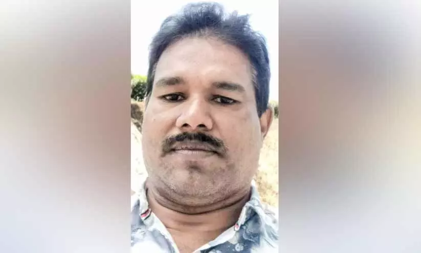 അയ്യോ സാറെ പോയല്ലേ.... സ്ഥലം മാറിപ്പോയ എ.എസ്.ഐക്ക് സ്നേഹാദരം പങ്കുവെച്ച് നാട്ടുകാർ