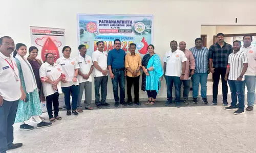 പ​ത്ത​നം​തി​ട്ട ജി​ല്ല അ​സോ​സി​യേ​ഷ​ൻ ര​ക്ത​ദാ​ന ക്യാ​മ്പ്