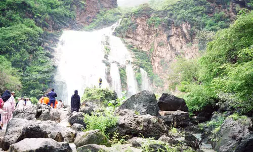 വീ​ണ്ടും ഒ​രു ഖ​രീ​ഫ്; സ​ലാ​ല​യി​ൽ ഇ​നി ഉ​ത്സ​വ​കാ​ലം...