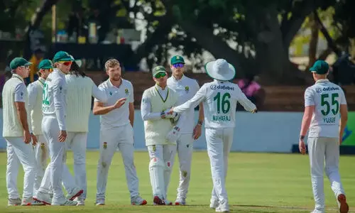 സിംബാബ്​‍വെക്കെതിരായ ടെസ്റ്റ്; ദക്ഷിണാഫ്രിക്ക ശക്തമായ നിലയിൽ