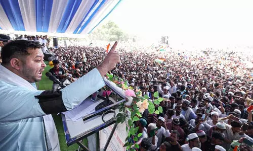 ഈ രാജ്യം ആരുടെയും അച്ഛന്റെയല്ല, മുസ്‍ലിംകൾക്കെതിരെ ഒരു അനീതിയും അംഗീകരിക്കില്ല;തേജസ്വി യാദവ്, വഖഫ് ഭേദഗതി നിയമത്തിനെതിരെ പട്നയിൽ മഹാറാലി