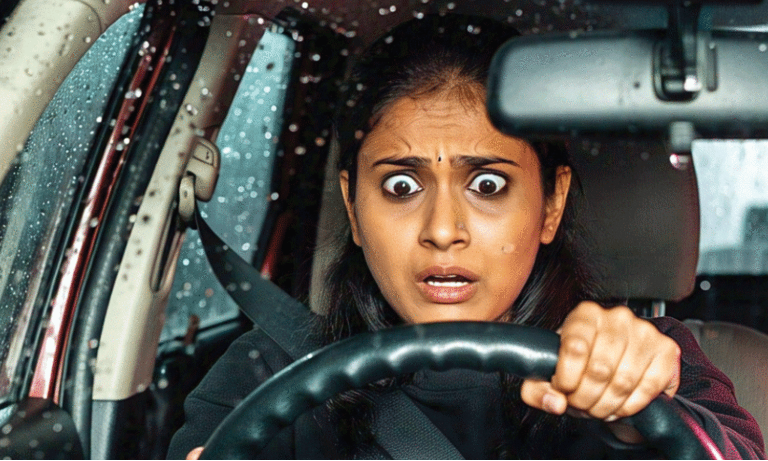 ‘മഴക്കാലത്ത് വാഹനം കഴുകേണ്ട എന്ന് കരുതുന്നുണ്ടോ? എങ്കിൽ നിങ്ങൾക്ക് പണി കിട്ടും’ -അറിയാം, മഴക്കാലത്ത് വാഹനം ഓടിക്കുമ്പോൾ ശ്രദ്ധിക്കേണ്ട കാര്യങ്ങൾ