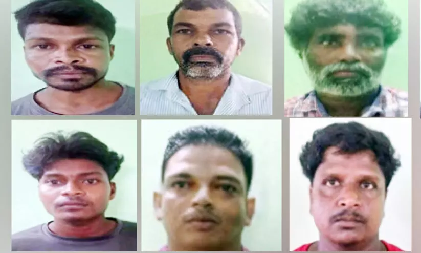 പശുവിനെ അറുത്ത് അവശിഷ്ടം റോഡിൽ ഉപേക്ഷിച്ചു: ആ​റു​പേ​ർ അ​റ​സ്റ്റി​ൽ