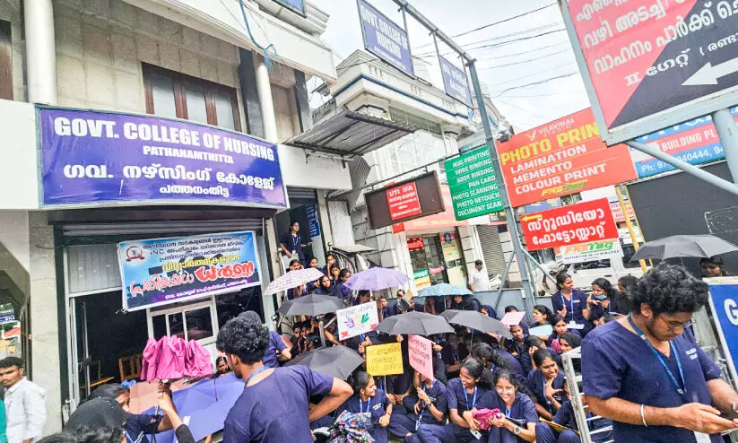 ‘മാ​ലാ​ഖ’​യാ​കാ​ൻ മ​രു​ന്നി​ന്​ പോ​ലു​മി​ല്ല സൗ​ക​ര്യം