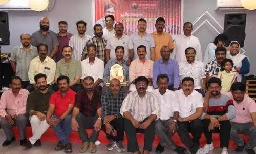 പൂ​ക്കോ​യ ത​ങ്ങ​ൾ​ക്ക് ന​വോ​ദ​യ യാ​ത്ര​യ​യ​പ്പ് ന​ൽ​കി