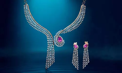 മ​ല​ബാ​ര്‍ ഗോ​ള്‍ഡ് ‘നു​വ’ വ​ജ്രാ​ഭ​ര​ണ ശേ​ഖ​രം പു​റ​ത്തി​റ​ക്കി