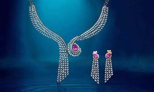 മ​ല​ബാ​ര്‍ ഗോ​ള്‍ഡ് ‘നു​വ’ വ​ജ്രാ​ഭ​ര​ണ ശേ​ഖ​രം പു​റ​ത്തി​റ​ക്കി