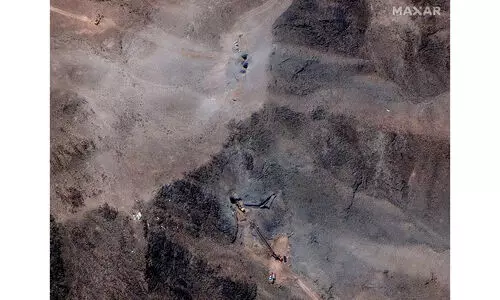 തകർത്ത് തരിപ്പണമാക്കിയെന്ന് അമേരിക്ക അവകാശപ്പെട്ട ആണവനിലയത്തിൽ ചെറിയ നാശനഷ്ടങ്ങൾ മാത്രം; അറ്റകുറ്റപ്പണി ആരംഭിച്ച് ഇറാൻ