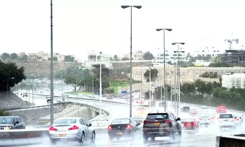 ന​വീ​ക​രി​ച്ച കാ​ലാ​വ​സ്ഥ ആ​പ്ലി​ക്കേ​ഷ​ൻ പു​റ​ത്തി​റ​ക്കി