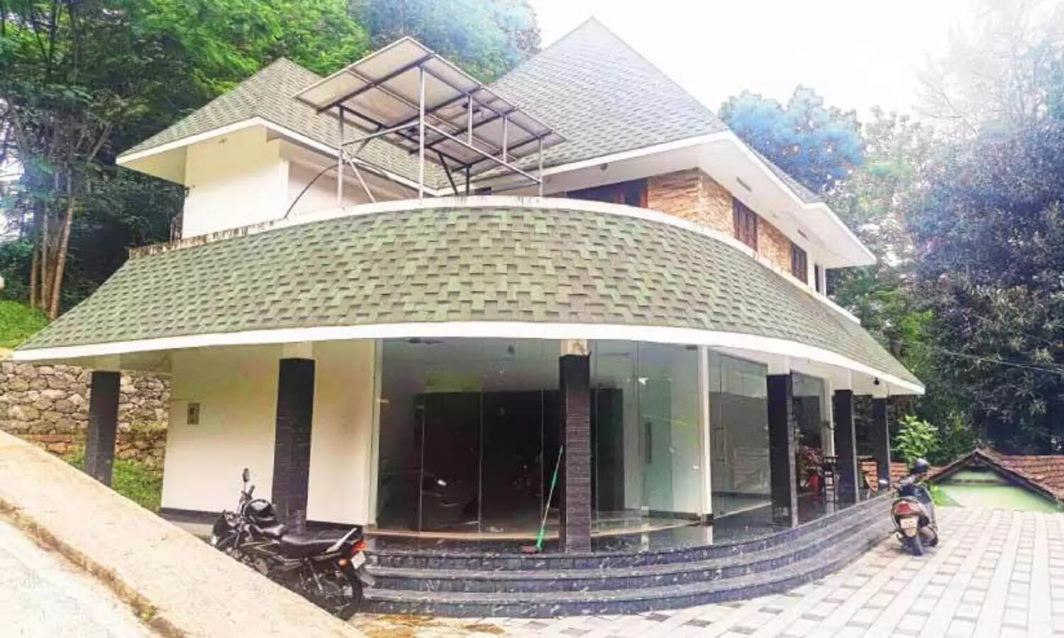 കെ​ട്ടി​ടം നി​ർ​മി​ച്ചി​ട്ട്​ ര​ണ്ട് വ​ർ​ഷം; ഇ​നി​യു​മാ​യി​ല്ല സം​യോ​ജി​ത ചെ​ക്‌​പോ​സ്റ്റ്