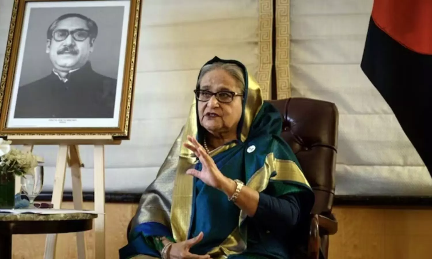 കോടതിയലക്ഷ്യം: ശൈഖ് ഹസീനക്ക് ആറ് മാസം ജയിൽശിക്ഷ വിധിച്ച് ബംഗ്ലാദേശ് കോടതി