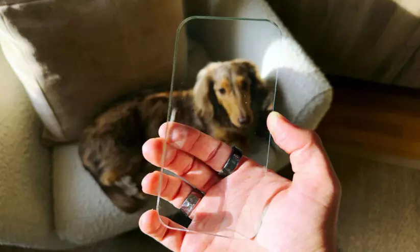 ഡമ്മി ഫോൺ കൊണ്ട് സ്ക്രീൻ ടൈം കുറക്കാനാകുമോ? ഡമ്മി ഫോൺ കൊണ്ട് സ്ക്രീൻ ടൈം കുറക്കാനാകുമോ?