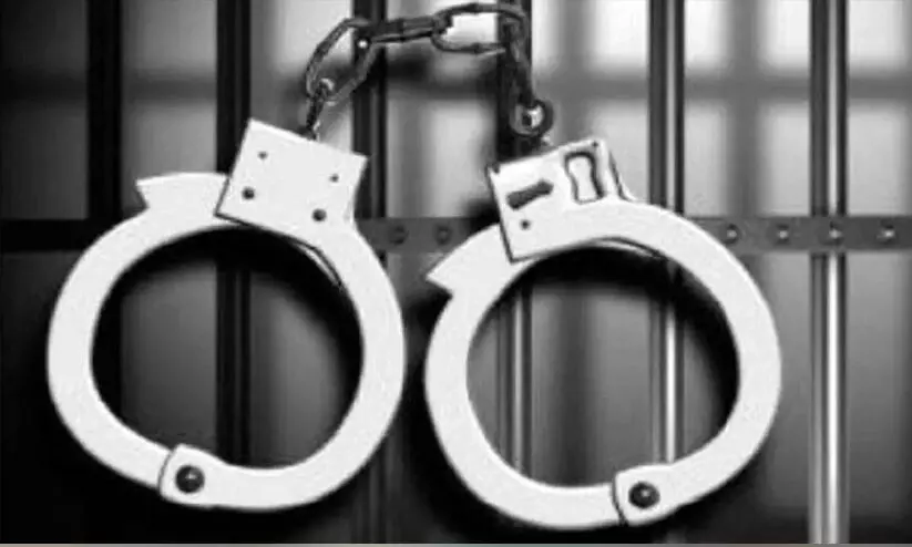 വാ​ട്​​സ്ആ​പ്പി​ലൂ​ടെ മ​യ​ക്കു​മ​രു​ന്ന്​ വി​ൽ​പ​ന; ഷാ​ർ​ജ​യി​ൽ പി​ടി​യി​ലാ​യ​ത്​ 680 ​പേ​ർ