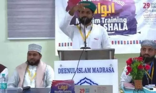 ശി​ൽ​പ​ശാ​ല​യും മാ​ണി​യൂ​ർ ഉ​സ്താ​ദ് അ​നു​സ്മ​ര​ണ​വും ന​ട​ത്തി