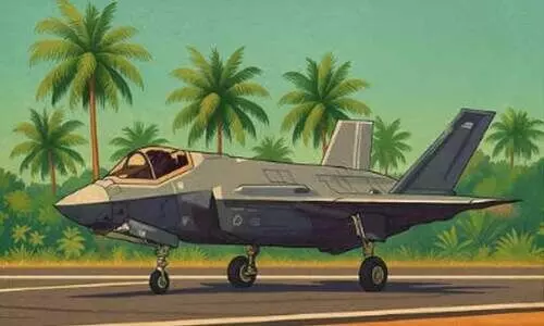 എന്ത് മനോഹരമാണ് കേരളം, ഇവിടം വിട്ട് പോകാൻ തോന്നുന്നില്ല; എഫ്-35 യുദ്ധവിമാനത്തെ പരസ്യമാക്കി കേരള ടൂറിസം