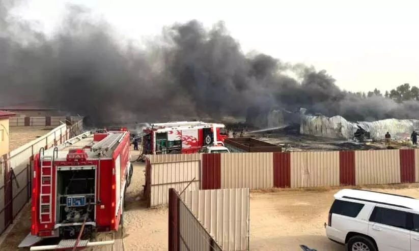 വ​ഫ്ര​യി​ൽ ഫാ​മി​ൽ തീ​പി​ടി​ച്ചു