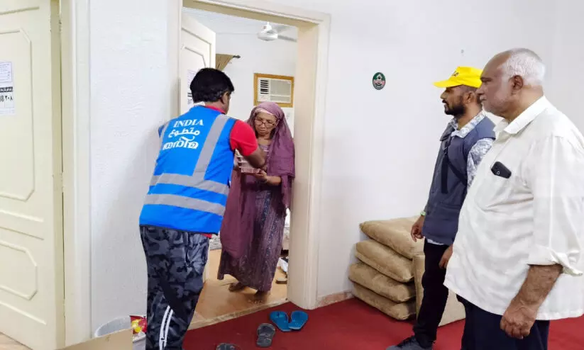 ഇന്ത്യൻ ഹാജിമാർക്ക് യാത്രയയപ്പ് നൽകി തനിമ വളന്റിയർമാർ ഇന്ത്യൻ ഹാജിമാർക്ക് യാത്രയയപ്പ് നൽകി തനിമ വളന്റിയർമാർ