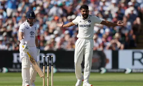 ഇംഗ്ലണ്ടിനെ വിറപ്പിച്ച് ആകാശ്, ഡക്കറ്റും പോപ്പും വന്നപോലെ പോയി! ഇന്ത്യ 587ന് പുറത്ത്