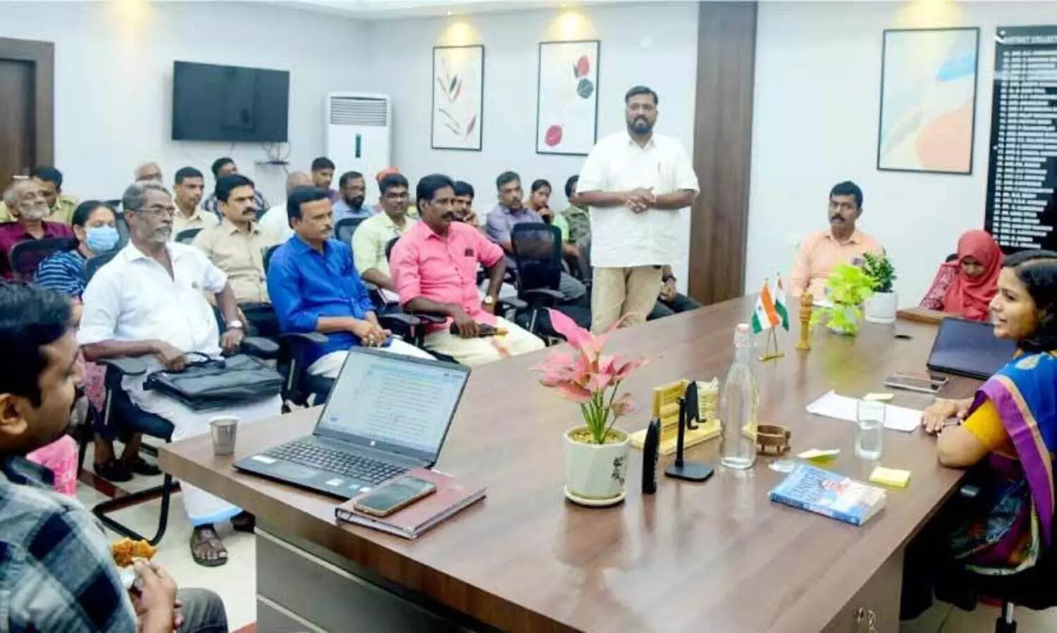 പ്ലാസ്റ്റിക് പടിക്ക് പുറത്ത്...​ നെല്ലിയാമ്പതി ഇനി   ‘ഹരിത ഡെസ്റ്റിനേഷൻ’