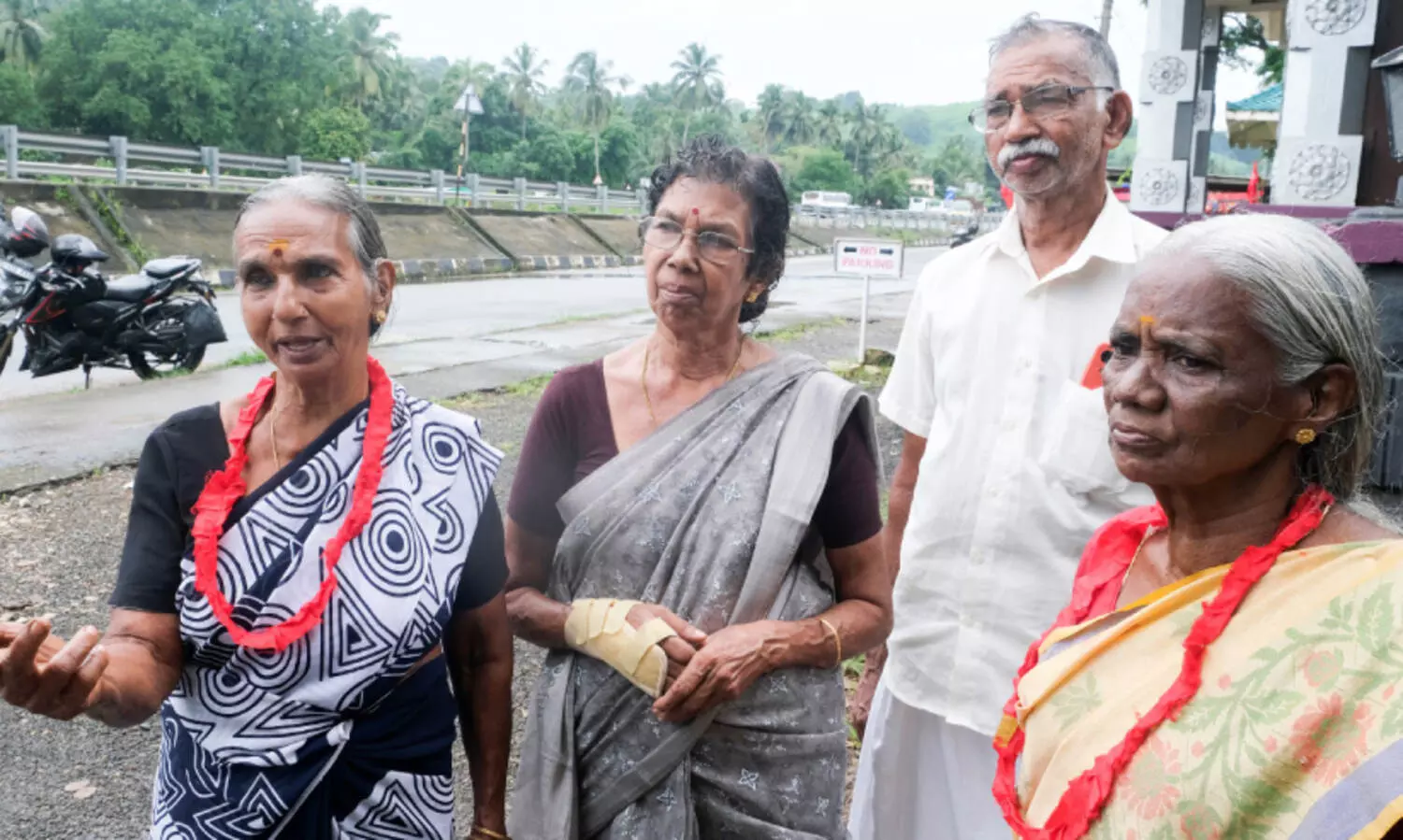 അവശതയിലും അവകാശത്തിനുവേണ്ടി; ഇത് മരുന്നിനുപോലും വകയില്ലാത്തവരുടെ അതിജീവന സമരം