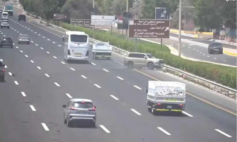 എ​ന്‍ജി​ന്‍ ഓ​ഫാ​ക്കാ​തെ വാ​ഹ​നത്തിൽ നിന്ന് ഇറങ്ങിയാൽ 500 ദി​ര്‍ഹം പി​ഴ