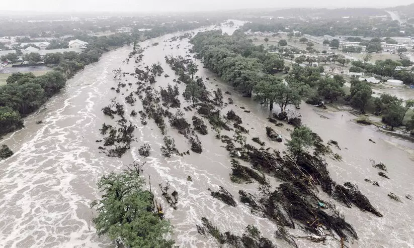 ടെക്സസിൽ മിന്നൽ പ്രളയം; മരണം 24 ആയി, 25ലധികം പേരെ കാണാതായി