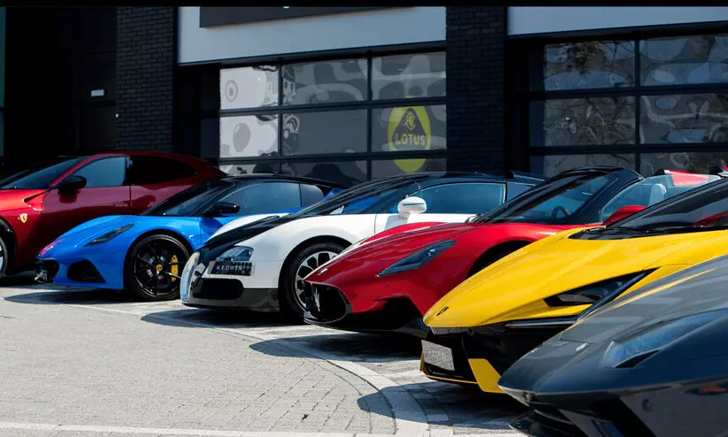 ആഡംബര, സൂപ്പർ കാറുകളുടെ ലേലം