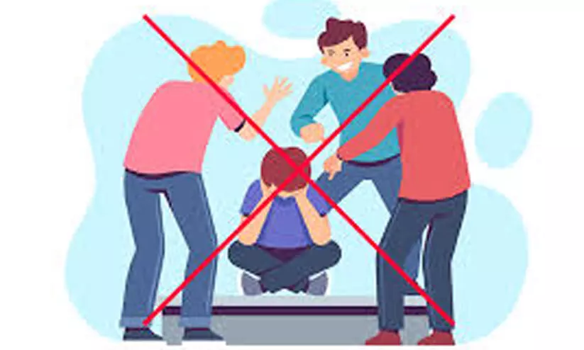 മെഡിക്കൽ കോളജ് റാഗിങ് കേസ്; സസ്പെൻഷൻ നേരിട്ട വിദ്യാർഥികൾക്ക് പരീക്ഷയെഴുതാൻ ഹൈകോടതി അനുമതി