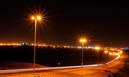 റാ​സ​ല്‍ഖൈ​മ​യി​ല്‍ പു​തി​യ തെ​രു​വു​വി​ള​ക്കു​ക​ള്‍