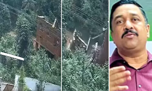 പൊളിയൽ തുടരുന്നു, മെഡിക്കൽ കോളജ്‌ കെട്ടിടത്തിനും ഹൈവേക്കും ശേഷം കമ്മ്യൂണിറ്റി സെന്റർ വീണു -നജീബ് കാന്തപുരം