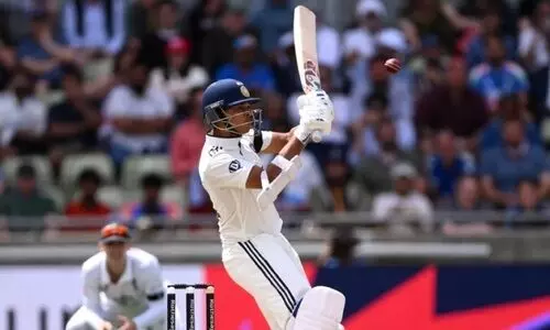 രണ്ട് ഇന്നിങ്സിലായി അടിച്ചെടുത്ത് 115 റൺസ്; അതിവേഗ സ്കോറിങ്ങിൽ സചിനെയും ഗാവസ്കറെയും മറികടന്ന് ജയ്സ്വാൾ