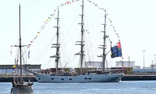 ‘ശ​ബാ​ബ് ഒ​മാ​ൻ-​ര​ണ്ട്’ ലെ ​ഹാ​വ്രെ തു​റ​മു​ഖ​ത്ത്, സെ​യി​ലി​ങ് ഫെ​സ്റ്റി​വ​ലി​ൽ പ​​ങ്കെ​ടു​ക്കും