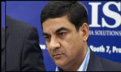 ലണ്ടനിലേക്ക് കടന്ന സഞ്ജയ് ഭണ്ഡാരിയെ പിടികിട്ടാപ്പുള്ളിയായി പ്രഖ്യാപിച്ചു