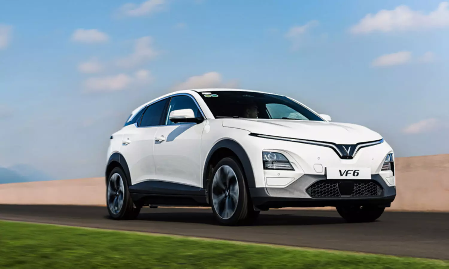 സർവീസ് ശൃംഖല മെച്ചപ്പെടുത്താൻ ഇന്ത്യൻ ഓട്ടോമോട്ടീവ് ഭീമന്മാരായ മൈ ടി.വി.എസിന് കൈകൊടുത്ത് വിൻഫാസ്റ്റ്