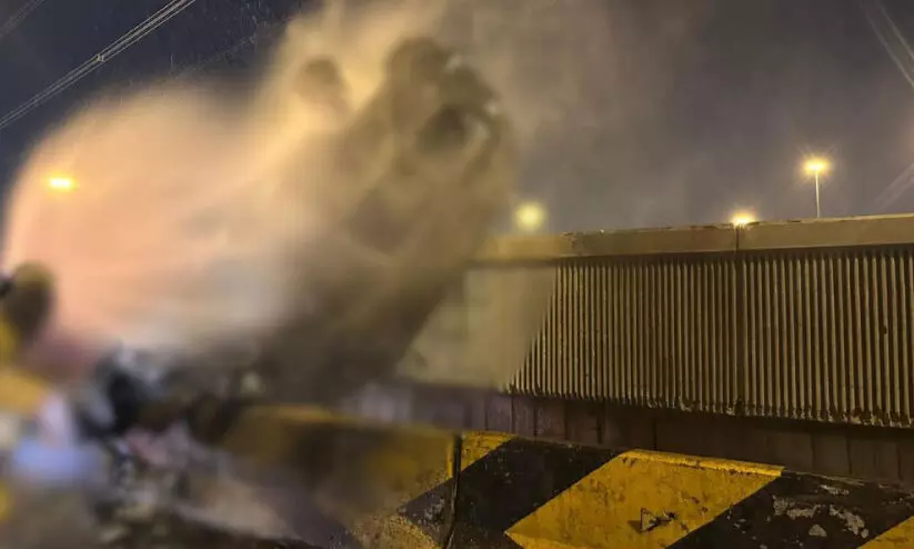 വാഹനം മറിഞ്ഞ് തീപിടിച്ച് ഒരു മരണം വാഹനം മറിഞ്ഞ് തീപിടിച്ച് ഒരു മരണം