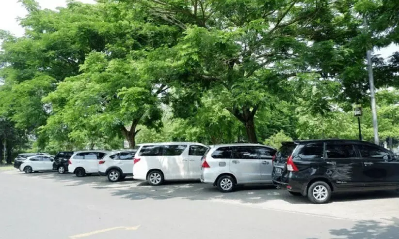 വാ​ഹ​ന​ങ്ങ​ളി​ലെ തീ​പി​ടി​ത്തം; ശ്ര​ദ്ധി​ക്കാം ഇക്കാ​ര്യ​ങ്ങ​ൾ