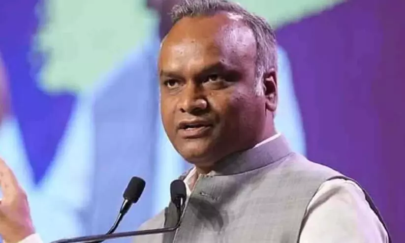 300 കോടിയുടെ ഓഫിസ്!  എന്താണ് ആർ.‌എസ്‌.എസിന്റെ സാമ്പത്തിക സ്രോതസ്സ്?;   ഗൗരവമേറിയ ചോദ്യമുയർത്തി പ്രിയങ്ക് ഖാർഗെ