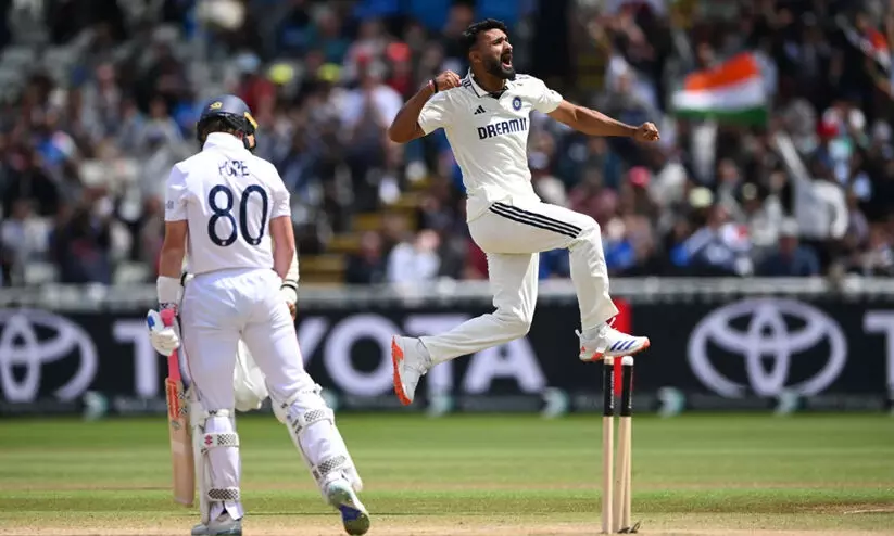 മഴമാറി, ഇംഗ്ലണ്ടിനെ ഞെട്ടിച്ച് ആകാശ്; അഞ്ച് വിക്കറ്റ് നഷ്ടം, ഇന്ത്യ വിജയ പ്രതീക്ഷയിൽ