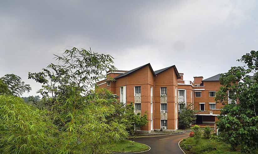 ഫിലിം ഇൻസ്‌റ്റിറ്റ്യൂട്ട്​ അപേക്ഷ ക്ഷണിച്ചു