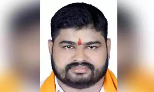 ഹി​ന്ദു ജാ​ഗ​ര​ണ വേ​ദി നേ​താ​വി​ന്റെ 50 അ​ശ്ലീ​ല വി​ഡി​യോ​ക​ൾ; കേ​സെ​ടു​ത്ത് പൊ​ലീ​സ്