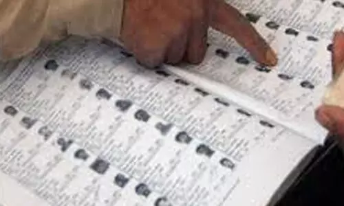 കള്ളവോട്ട് ആരോപണം; നഴ്സിങ് കൗൺസിൽ വോട്ടെണ്ണൽ പലതവണ നിർത്തി കള്ളവോട്ട് ആരോപണം; നഴ്സിങ് കൗൺസിൽ വോട്ടെണ്ണൽ പലതവണ നിർത്തി