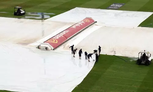 ഇന്ത്യയുടെ സ്വപ്നങ്ങൾക്ക് മേൽ വില്ലനായി മഴ; എജ്ബാസ്റ്റണില്‍ അഞ്ചാംദിനം കളി വൈകുന്നു