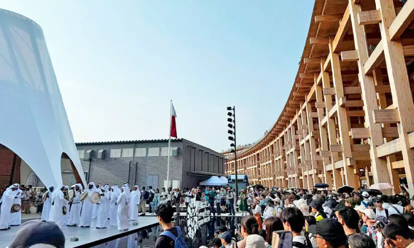 ഒ​സാ​ക്ക -ക​ൻ​സാ​യ് എ​ക്സ്പോ 2025; സ​ന്ദ​ർ​ശ​ക​ത്തി​ര​ക്കി​ൽ ഖ​ത്ത​രി അ​ർ​ദ നൃ​ത്തം അ​ര​ങ്ങേ​റി