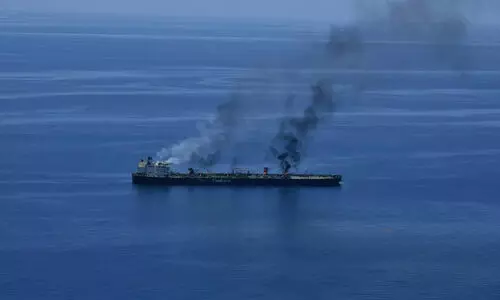 ചെ​ങ്ക​ട​ലി​ൽ ആ​ക്ര​മ​ണം: 22 ക​പ്പ​ൽ ജീ​വ​ന​ക്കാ​രെ യു.​എ.​ഇ ര​ക്ഷ​പ്പെ​ടു​ത്തി