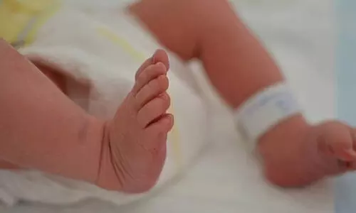 തിളച്ച വെള്ളത്തിൽ മുക്കി മാതാവ് നവജാത ശിശുവിനെ കൊന്നു