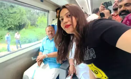 jyoti malhotra v muraleedharan 987987