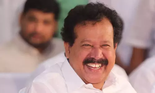 രാഷ്ട്രീയക്കാർ രാജാവും റാണിയും അല്ല, മൈക്ക് കിട്ടിയാൽ ആകാശം അതിരാണെന്ന് വിചാരിക്കരുത് - മദ്രാസ് ഹൈകോടതി