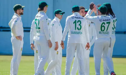 സിം​ബാ​ബ്‌​വെ​യെ ഇ​ന്നി​ങ്സി​നും 236 റ​ൺ​സി​നും തോ​ൽ​പി​ച്ച് ദ​ക്ഷി​ണാ​ഫ്രി​ക്കക്ക് പരമ്പര